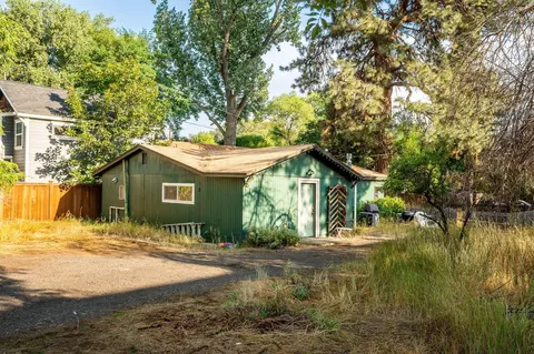 720 NW Ogden Ave, Bend, OR 97703 photo 39