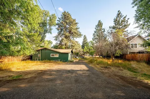 720 NW Ogden Ave, Bend, OR 97703 photo 37