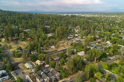 720 NW Ogden Ave, Bend, OR 97703 photo 20