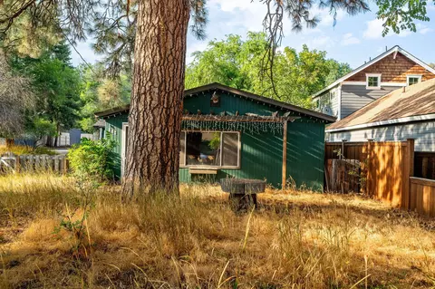 720 NW Ogden Ave, Bend, OR 97703 photo 33