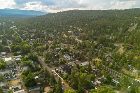 720 NW Ogden Ave, Bend, OR 97703 photo 18