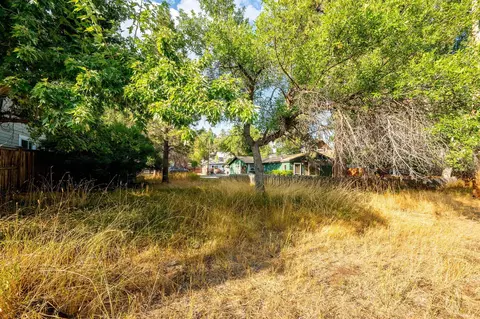 720 NW Ogden Ave, Bend, OR 97703 photo 32