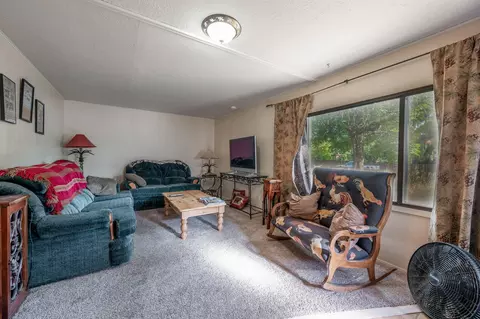720 NW Ogden Ave, Bend, OR 97703 photo 10