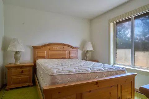 Bedroom - 7505 Torrey Pines Ter, Eagle Point, OR 97524 photo 3 of 4