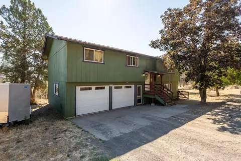 2158 NW Century Dr, Prineville, OR 97754