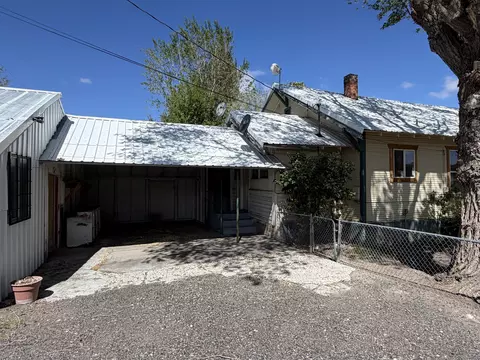 Exterior - 691 E Madison St, Burns, OR 97720 photo 6 of 6