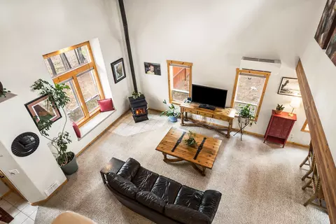 Living - 17155 Avocet Dr, Bend, OR 97707 photo 5 of 5
