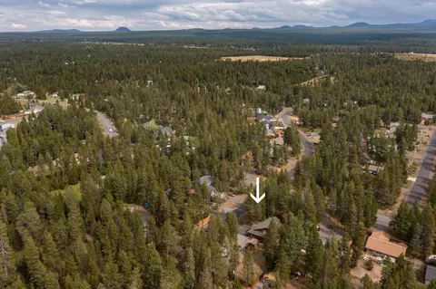 View/Area - 17155 Avocet Dr, Bend, OR 97707 photo 3 of 3
