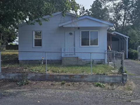 4230 Frieda Ave, Klamath Falls, OR 97603