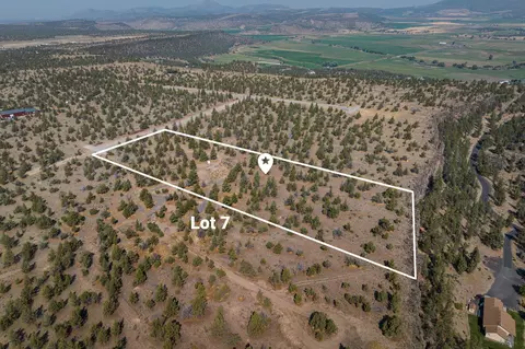 pinecrest drive, Prineville, OR 97754