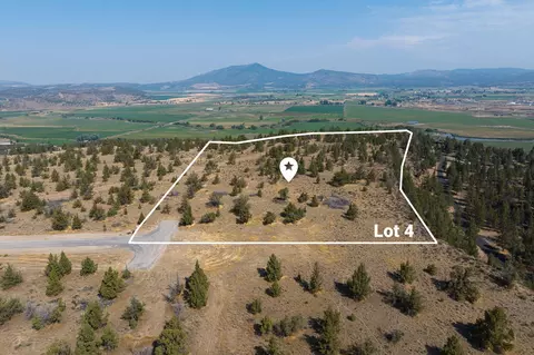 pinecrest drive, Prineville, OR 97754