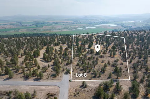 pinecrest drive, Prineville, OR 97754