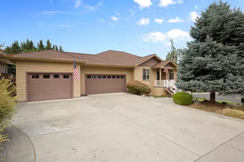 495 Quail Run, Eagle Point, OR 97524 photo 1