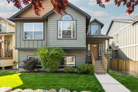 63221 Boyd Acres Rd, Bend, OR 97701