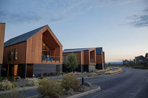 61266 Meeks Trl, Bend, OR 97702