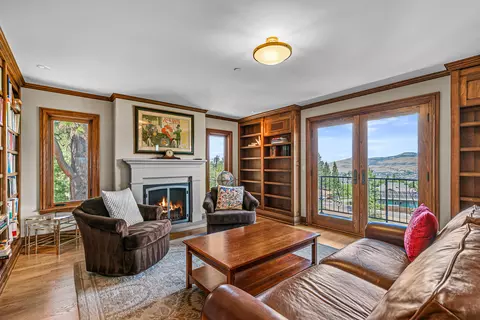 551 Strawberry Ln, Ashland, OR 97520 photo 26