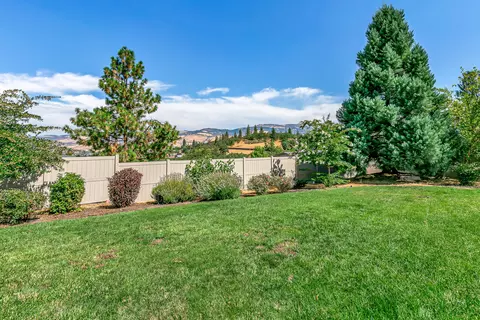 551 Strawberry Ln, Ashland, OR 97520 photo 46