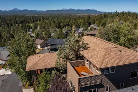 1829 SW Turnberry Pl, Bend, OR 97702