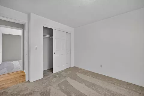 Bedroom - 121 Meadow View Dr, Phoenix, OR 97535 photo 3 of 6