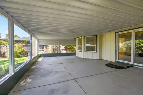 Exterior - 121 Meadow View Dr, Phoenix, OR 97535 photo 7 of 10