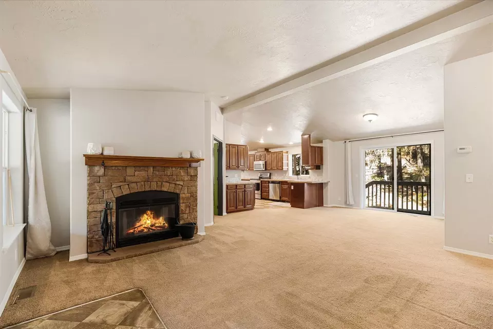  16810 Covina Rd, Bend, OR 97707 photo 3