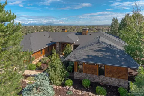 10811 Ironstone Ct, Redmond, OR 97756