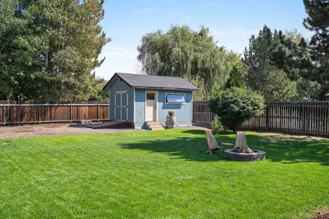 61270 Crescent Ct, Bend, OR 97702 photo 37