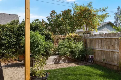 114 Cedar St, Central Point, OR 97502 photo 20