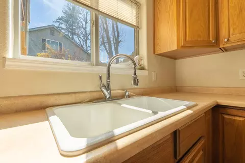 114 Cedar St, Central Point, OR 97502 photo 29