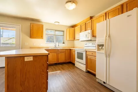 114 Cedar St, Central Point, OR 97502 photo 27