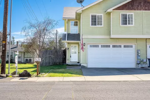 114 Cedar St, Central Point, OR 97502 photo 3