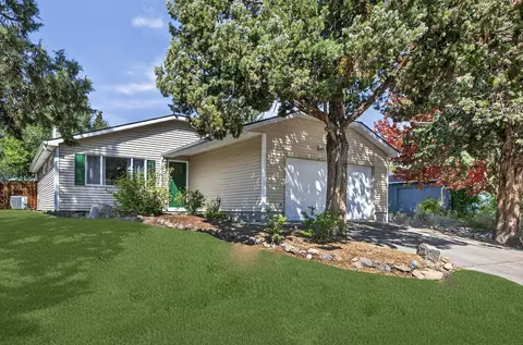 2739 NE Cordata Dr, Bend, OR 97701