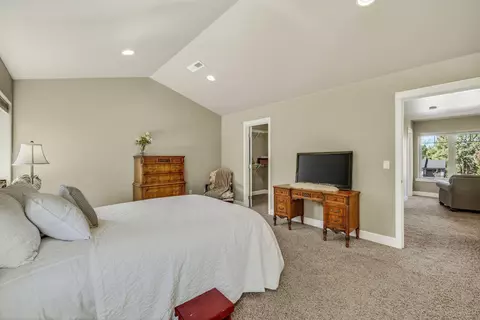 19601 Hollygrape St, Bend, OR 97702 photo 20
