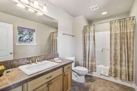 19601 Hollygrape St, Bend, OR 97702 photo 26