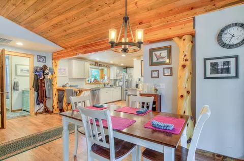 Dining - 17592 Holgate Rd, La Pine, OR 97739 photo 2 of 2