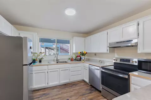 815 Pine St #10, Rogue River, OR 97537