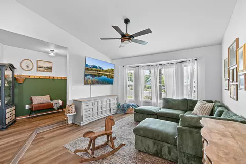 3004 Cheltenham Way, Medford, OR 97504