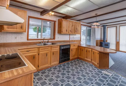 52128 Stearns Rd, La Pine, OR 97739 photo 3