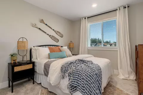 3954 NE Oakside Lp, Bend, OR 97701 photo 9