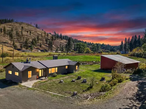 60813 Canyon Creek Ln, Canyon City, OR 97820