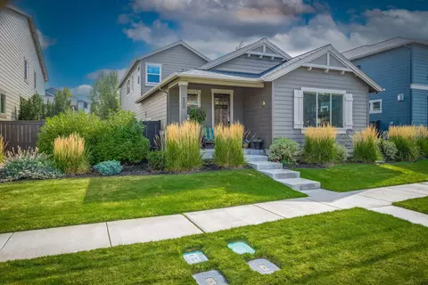 63138 Dakota Dr, Bend, OR 97701
