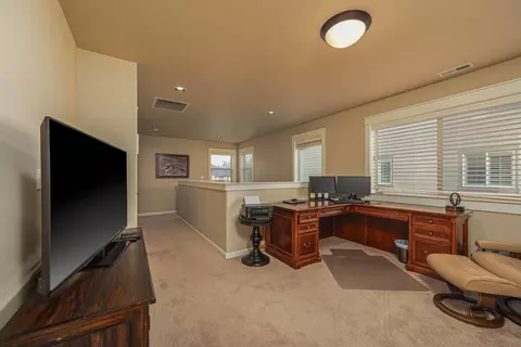 Other - 63138 Dakota Dr, Bend, OR 97701 photo 4 of 8