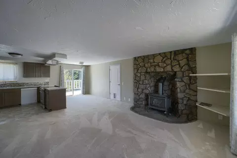 63640 High Standard Dr, Bend, OR 97701 photo 7