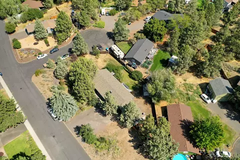 63640 High Standard Dr, Bend, OR 97701 photo 29