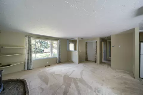 63640 High Standard Dr, Bend, OR 97701 photo 10