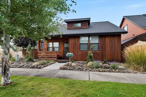 363 E Aspenwood Ave, Sisters, OR 97759