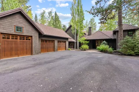61709 Tam Mcarthur Loop, Bend, OR 97702