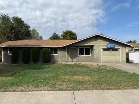 2535 SW 29 St, Redmond, OR 97756