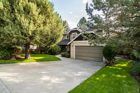 2440 NW 2nd St, Bend, OR 97703