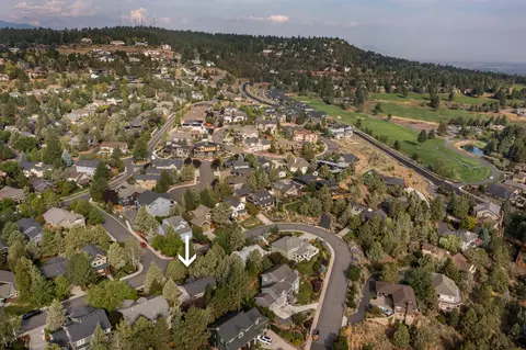 View/Area - 2440 NW 2nd St, Bend, OR 97703 photo 3 of 3